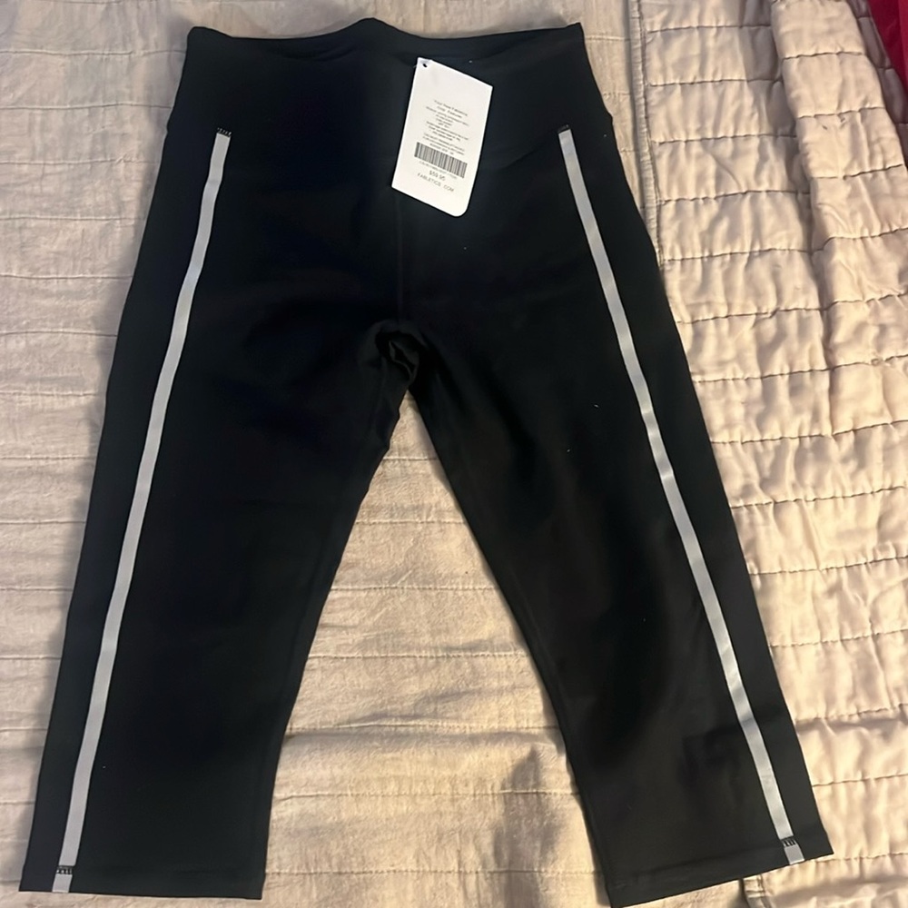 Fabletics capris size small NWT